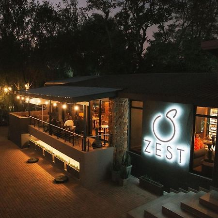 Lowveld Living Guesthouse Mbombela Exterior photo