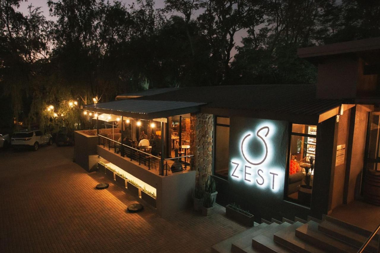 Lowveld Living Guesthouse Mbombela Exterior photo