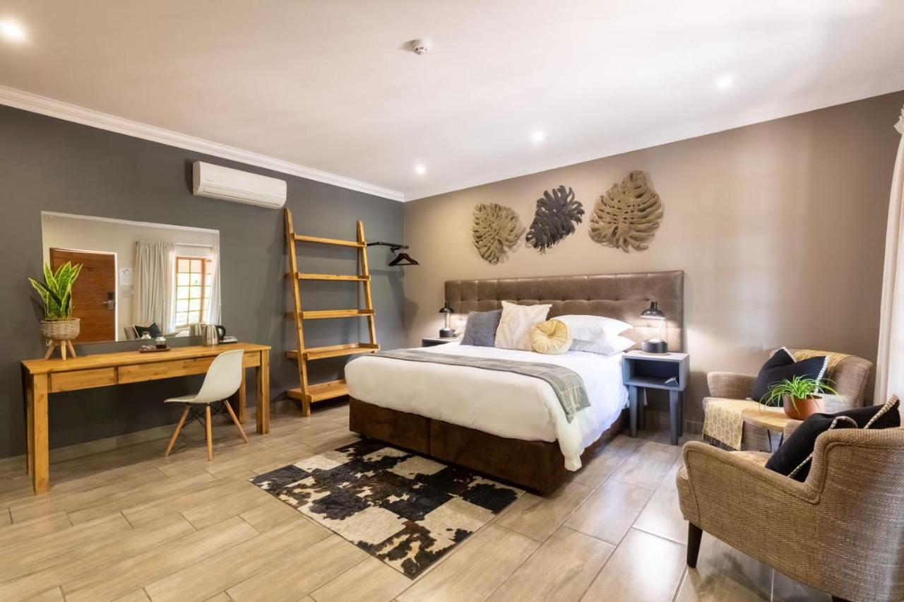 Lowveld Living Guesthouse Mbombela Exterior photo
